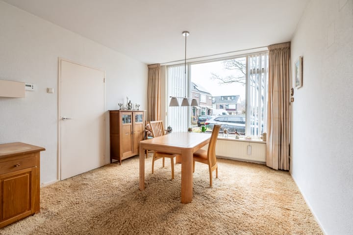 Foto 8 van Van Goghstraat 10