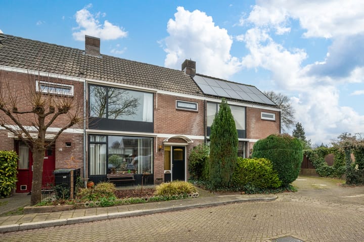 Foto 29 van Van Goghstraat 10