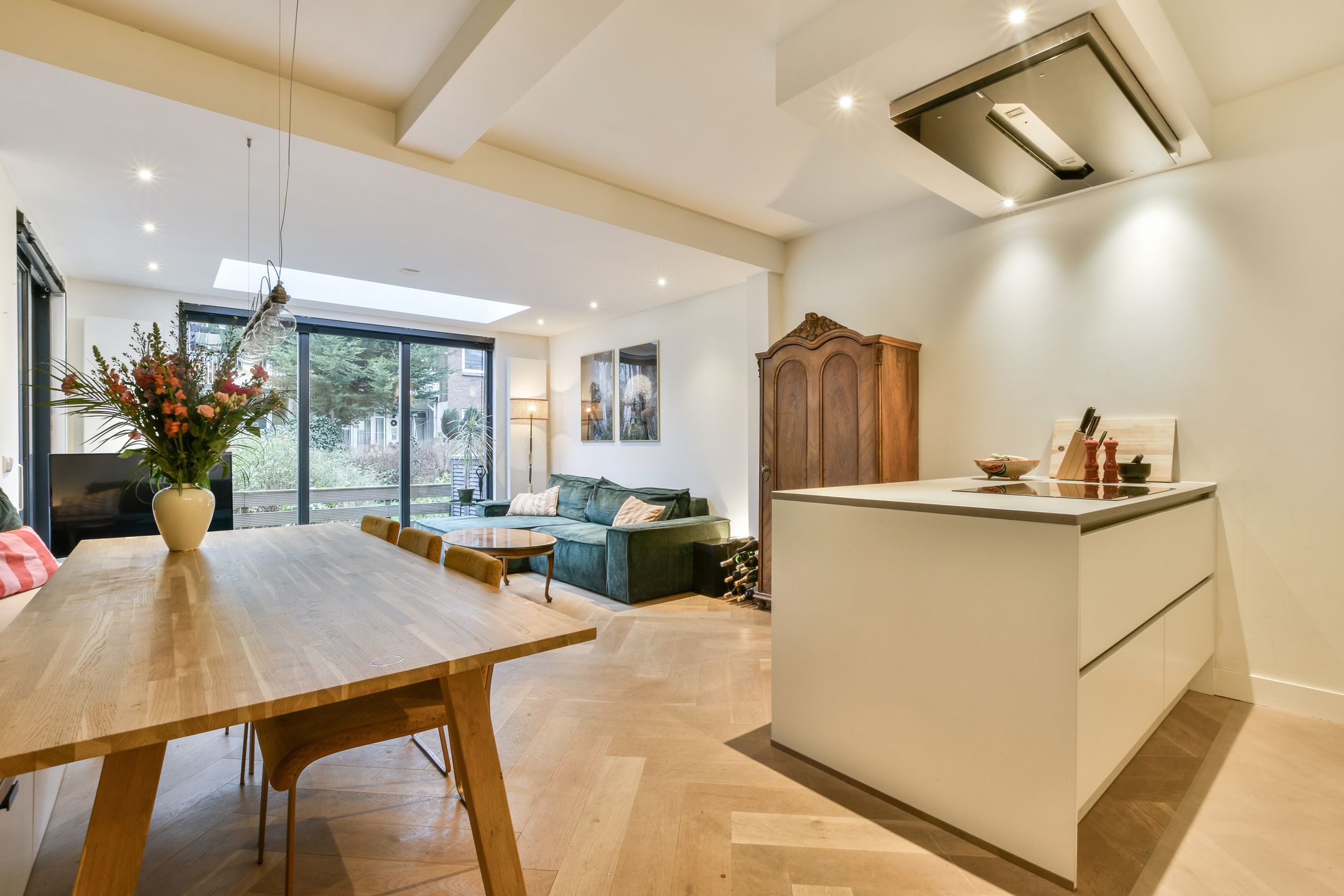 Buying a house in The Netherlands., Alblasstraat 44-H