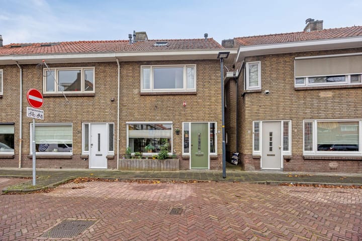 Foto 32 van Uitenhage de Miststraat 37