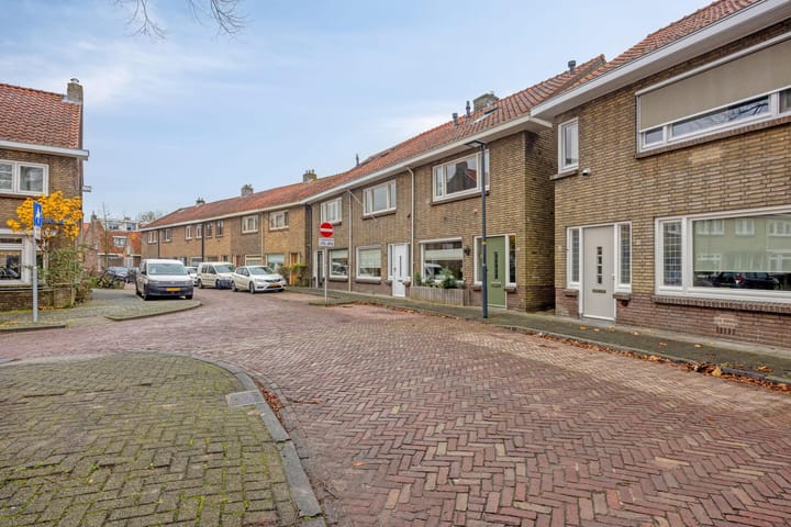 Foto 33 van Uitenhage de Miststraat 37