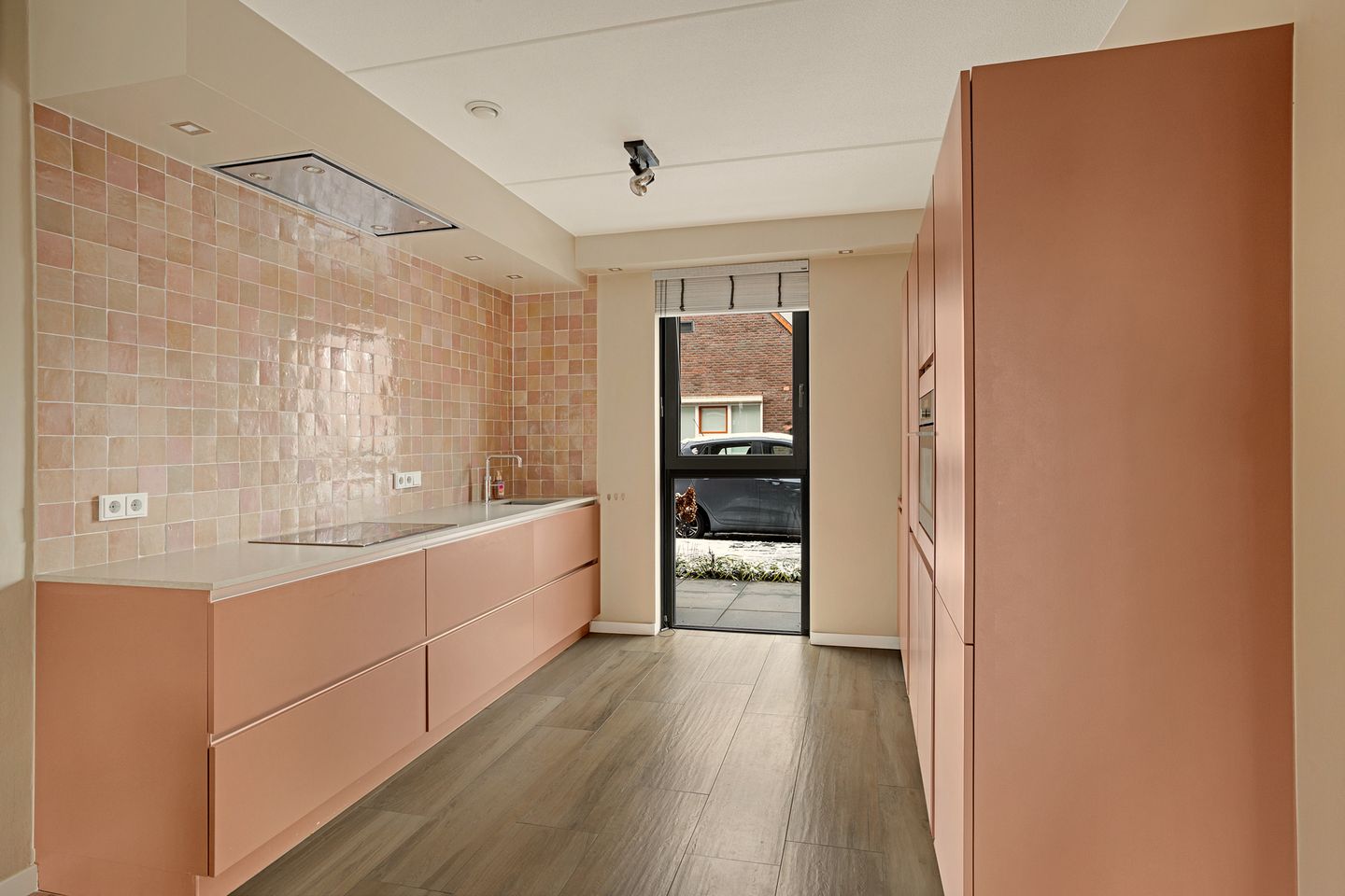 Photo 10 of Nieuwluststraat 21-A