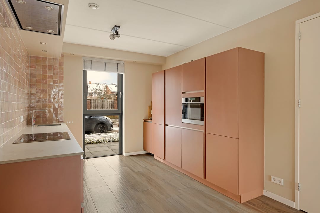 Photo 11 of Nieuwluststraat 21-A