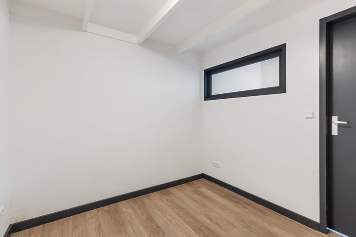 Photo 9 of Ruitersweg 11-B