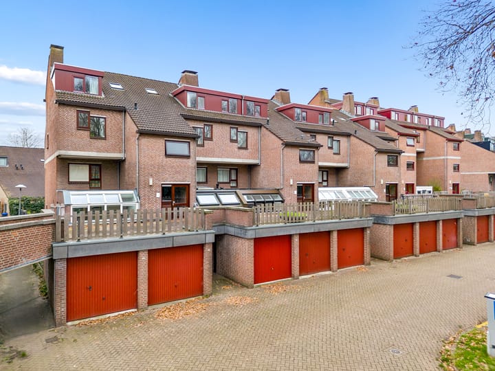 Foto 30 van Albert van Dalsumlaan 557