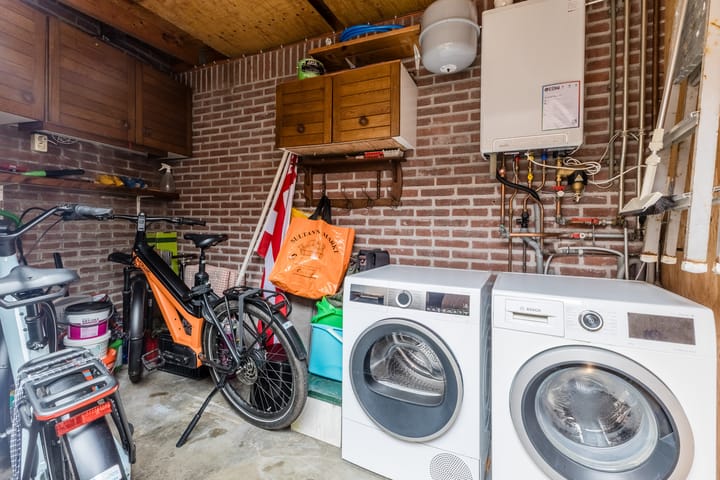 Photo 29 of Landstraat 58