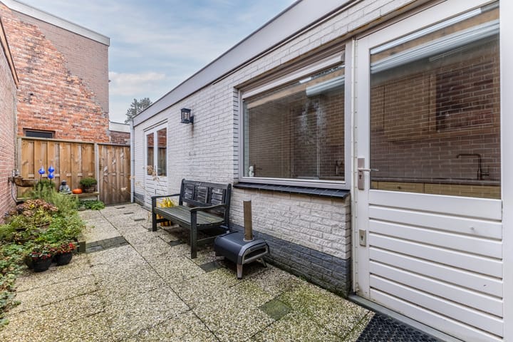 Photo 30 of Landstraat 58