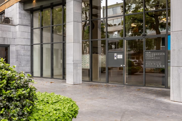 Foto 33 van Van Vollenhovenstraat 3-133