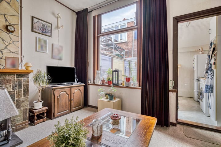 Foto 8 van Floresstraat 38