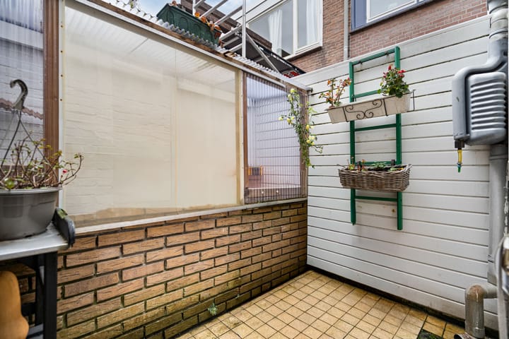 Foto 10 van Floresstraat 38