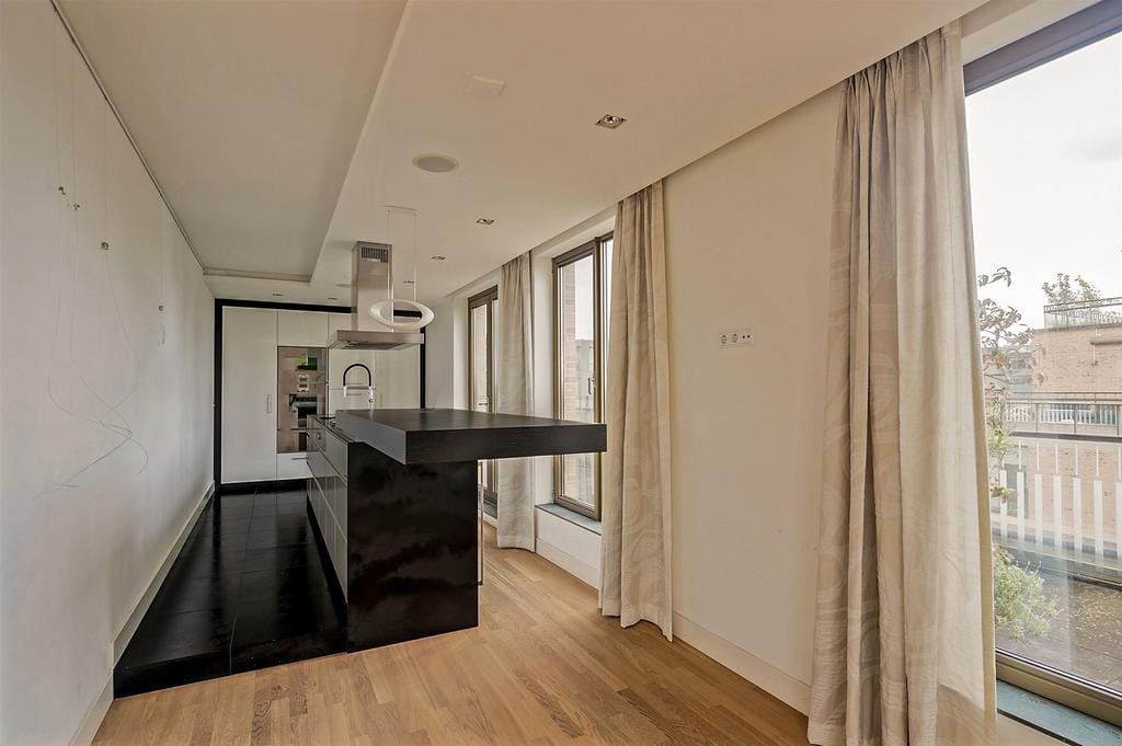 Foto 10 van Saskia van Uijlenburgkade 63