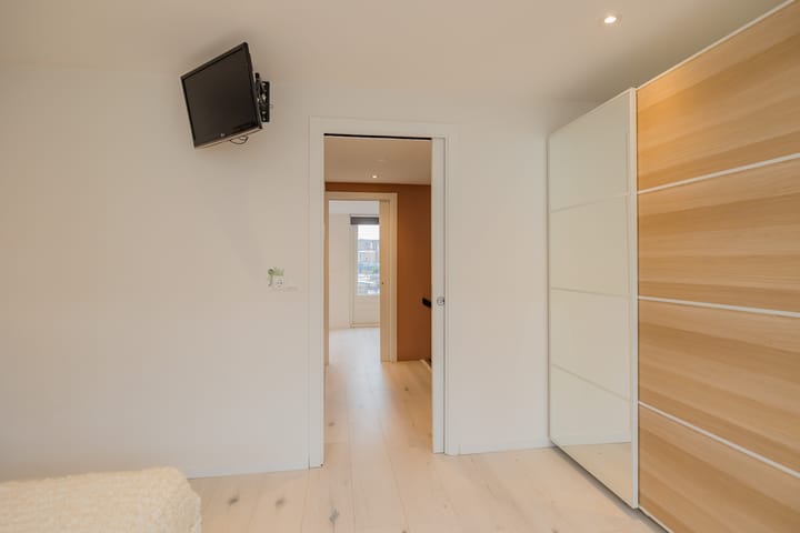 Foto 27 van Willem Barendszstraat 8