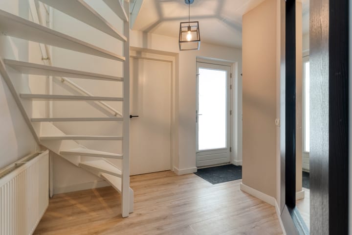 Foto 11 van Ferdinand Bolstraat 3