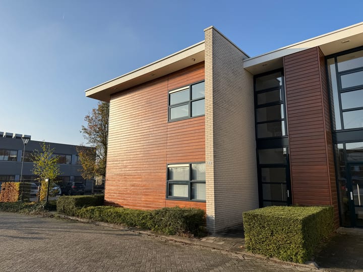 Bergrand 220, Roosendaal