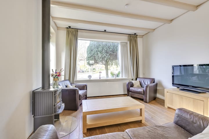 Foto 10 van Burg Jhr Hoeufftlaan 2