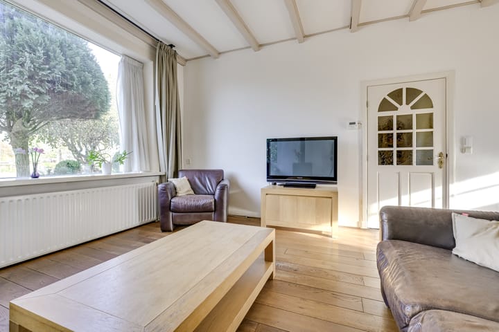 Foto 14 van Burg Jhr Hoeufftlaan 2