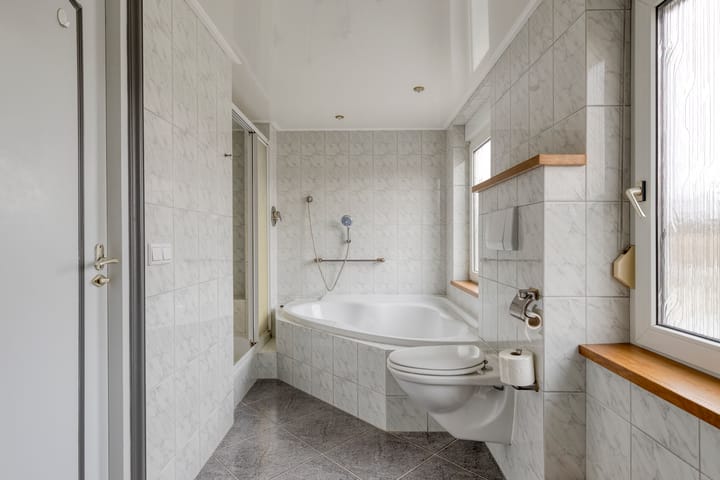 Foto 30 van Emmastraat 33