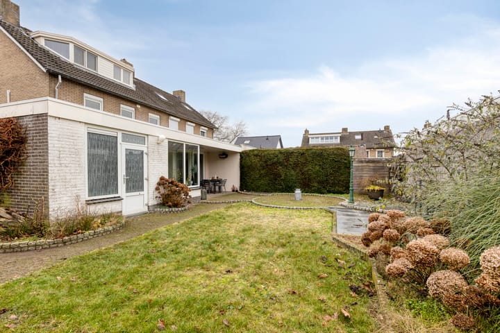 Foto 42 van Emmastraat 33