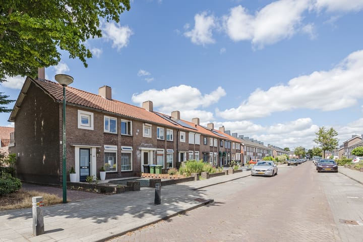 Foto 32 van Leliestraat 40