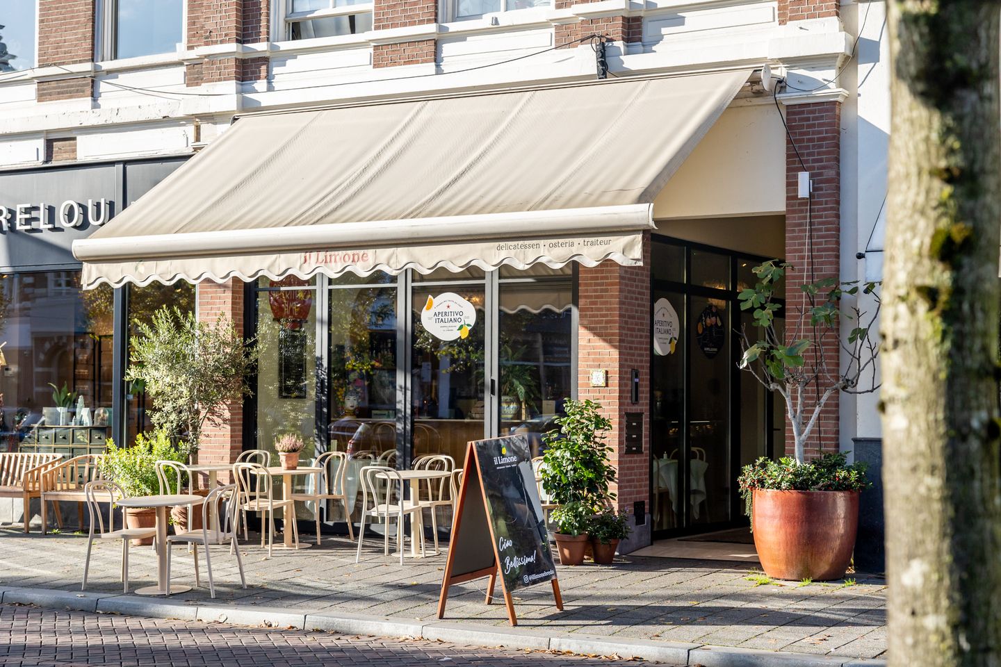 Photo 40 of Heilig Harthof 19