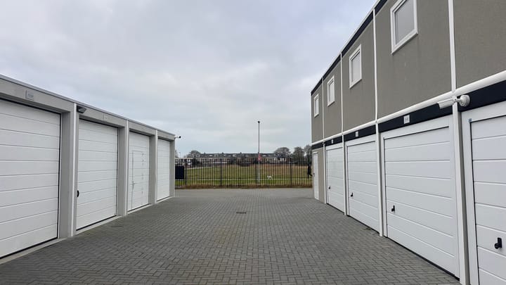 Photo 3 of Van der Sterrweg 15-8