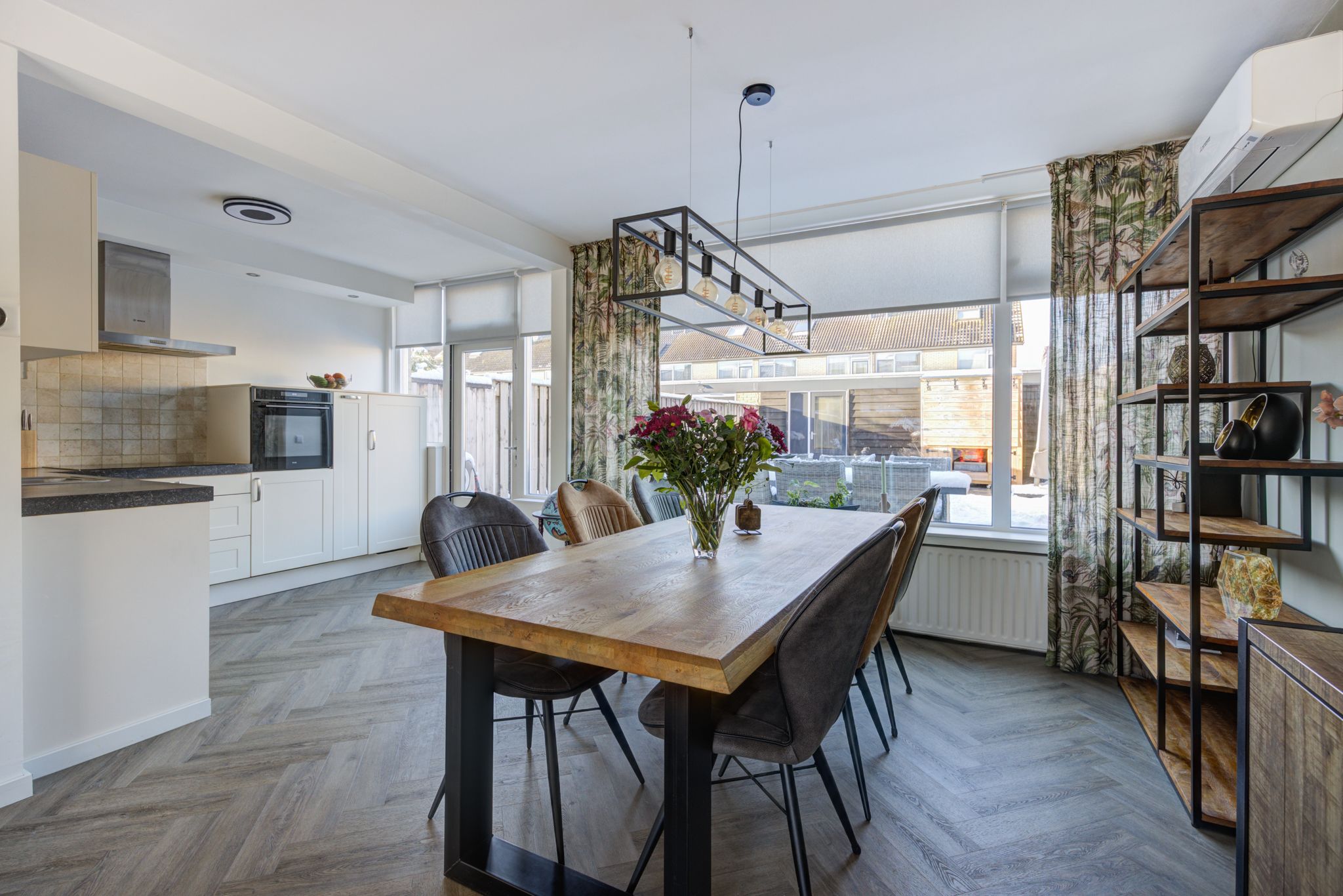 Foto 12 van Brederolaan 103