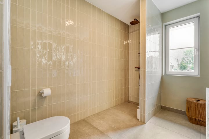 Foto 43 van Moesdistel 10