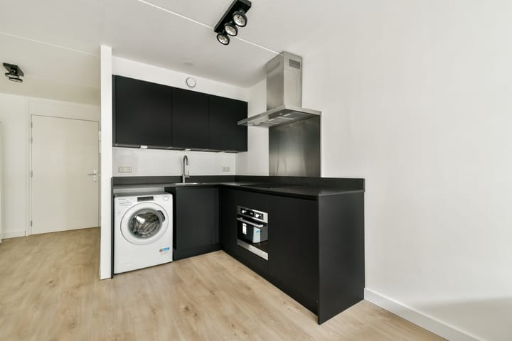 Photo 4 of Fokke Simonszstraat 22-C