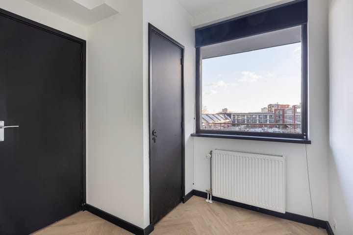 Photo 25 of Mgr. W.M. Bekkerslaan 38