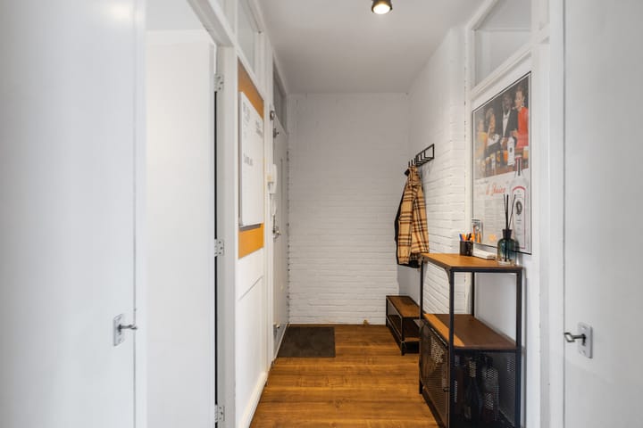 Photo 14 of Willem van Alcmadestraat 71