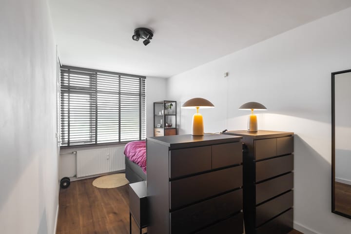 Photo 18 of Willem van Alcmadestraat 71