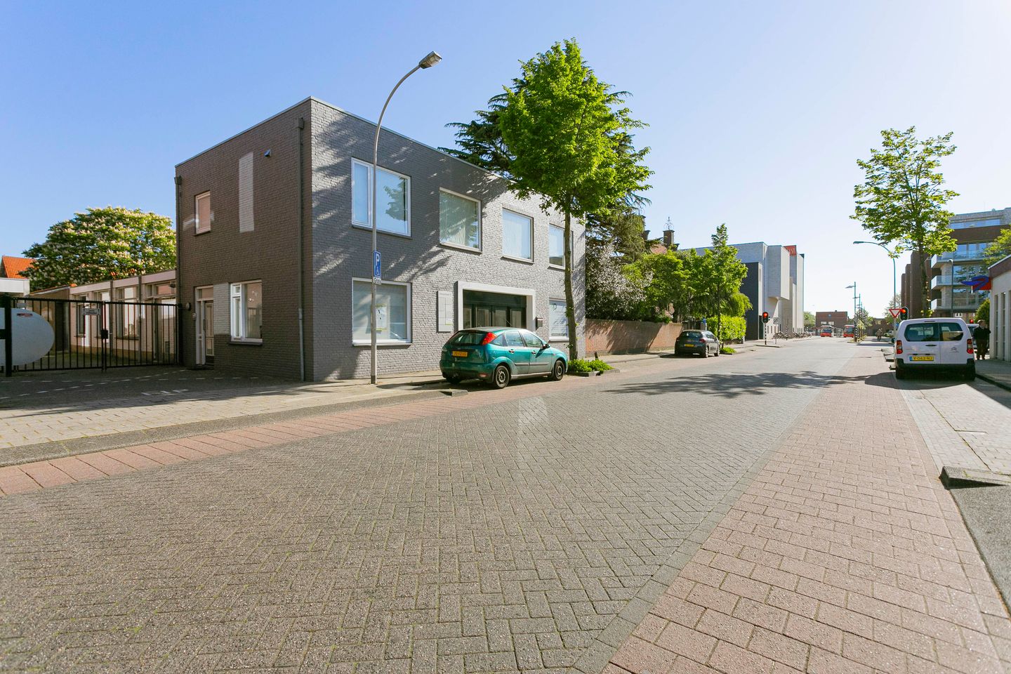 View photo 2 of Irenestraat 5