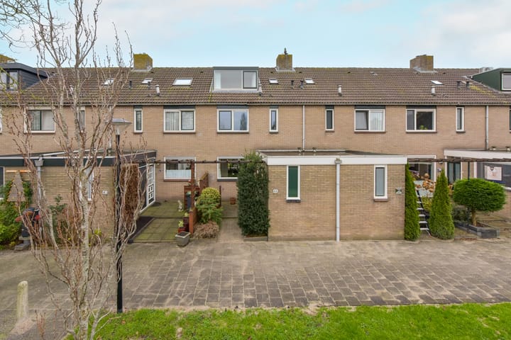 Foto 2 van Wethouder van Damlaan 44