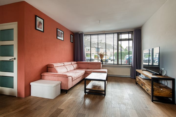 Photo 4 of Mgr Frenckenstraat 2