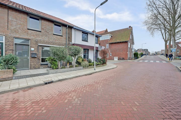 Foto 41 van Kerklaan 12