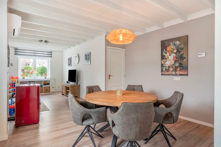 Photo 3 of Rozenlaan 28