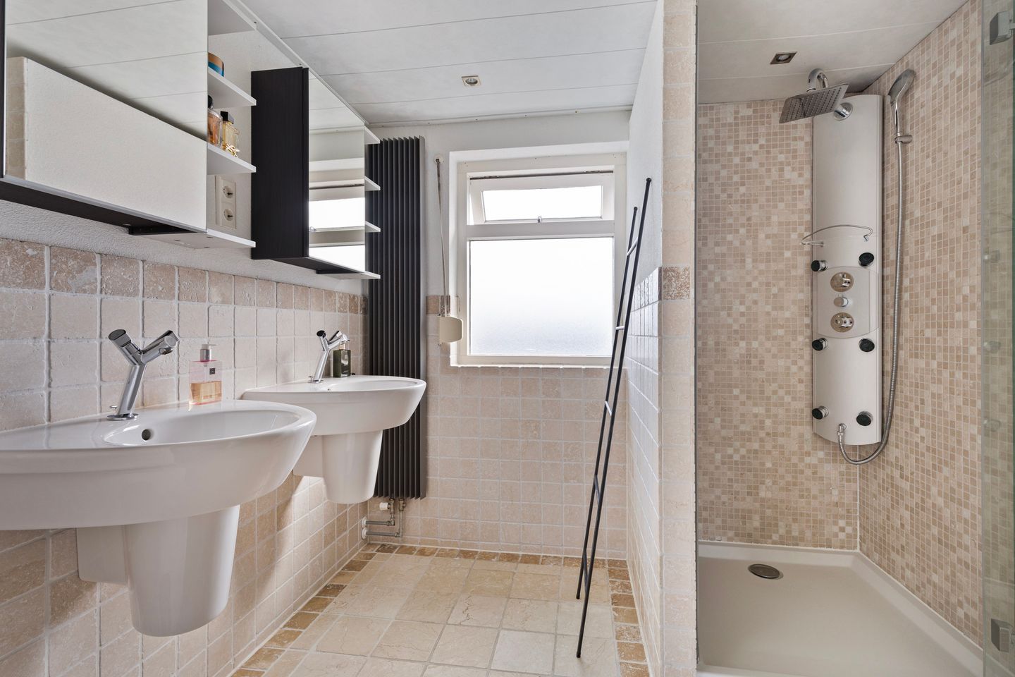 Foto 25 van Oerlesestraat 128