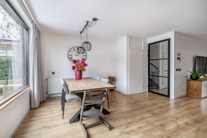 Foto 26 van Bachstraat 2