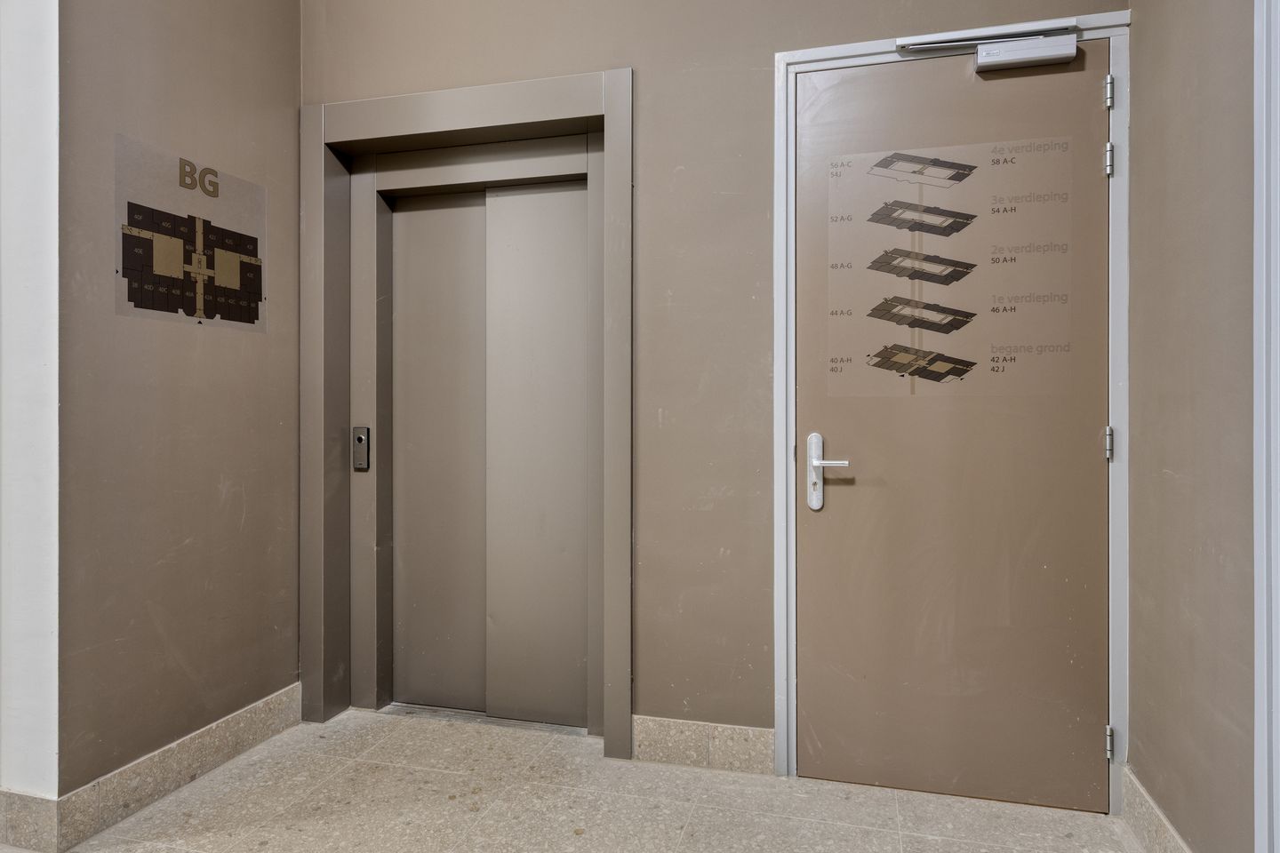 Photo 4 of Leo Lashleylaan 50-B