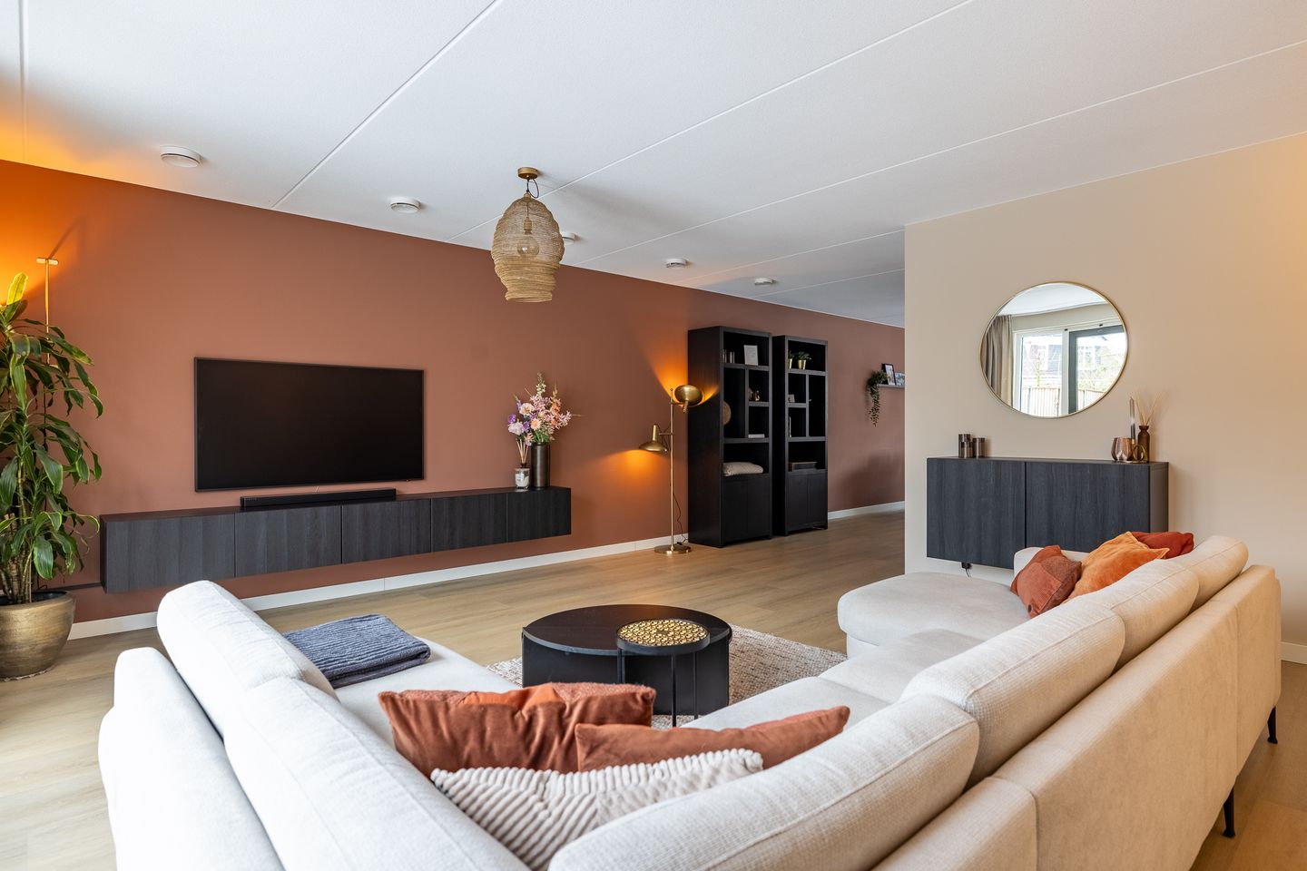 Photo 5 of Panoven 19