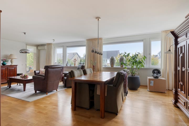 Photo 10 of Vroente 50