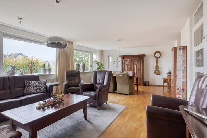 Photo 13 of Vroente 50