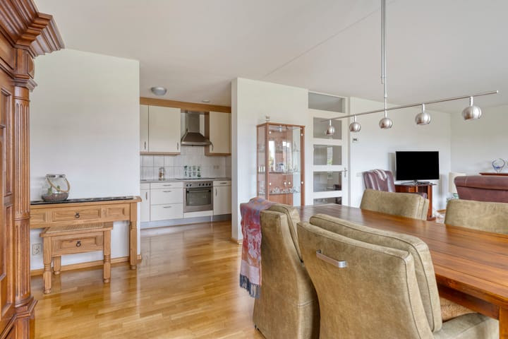 Photo 15 of Vroente 50