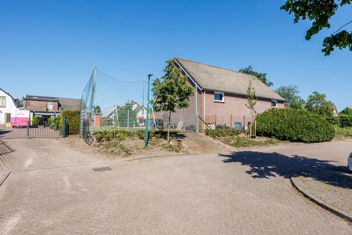 Twee-onder-één-kap te koop: Rijksstraatweg 173, Leersum