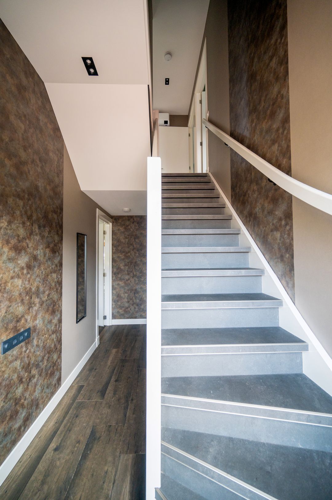 Photo 7 of Paleisweg 197