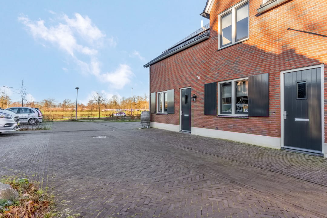Photo 7 of Zuster Joustrastraat 13