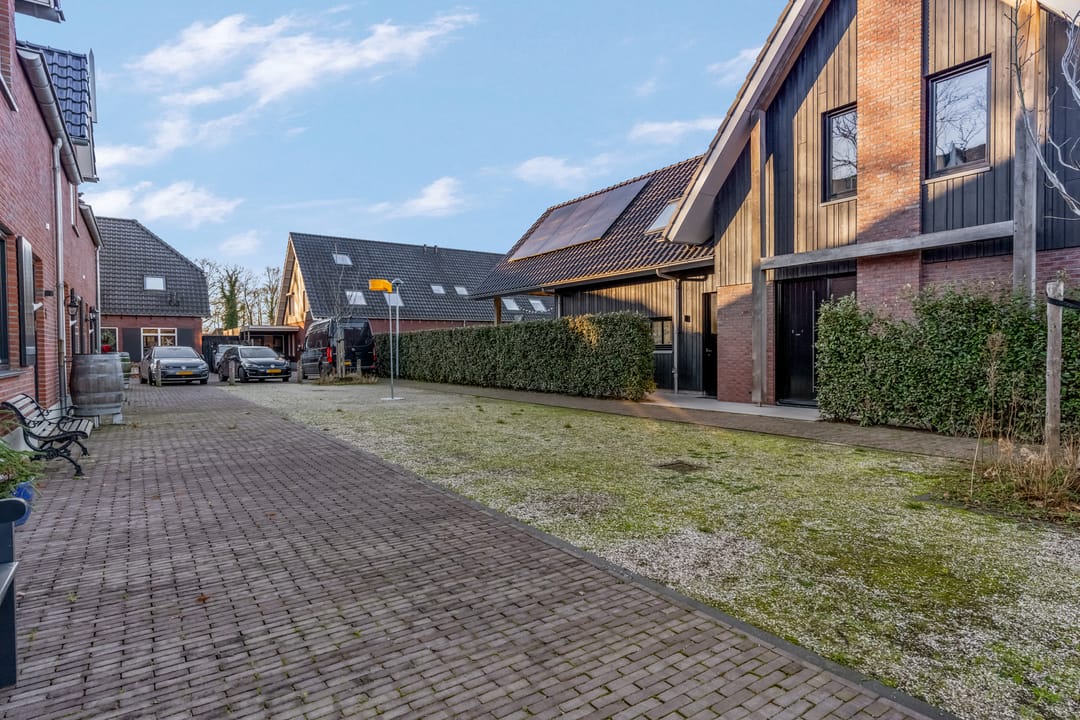 Photo 8 of Zuster Joustrastraat 13