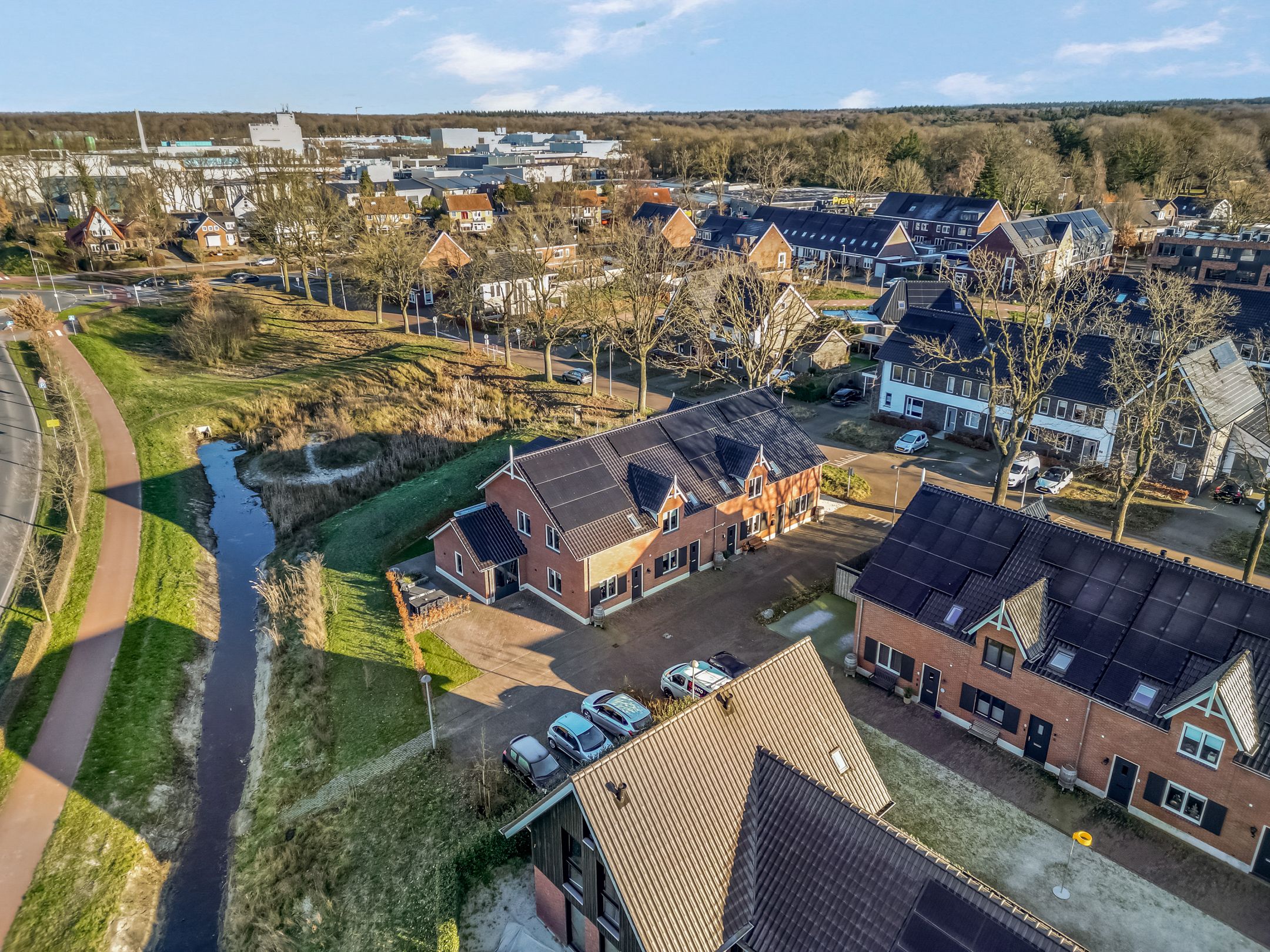 Photo 36 of Zuster Joustrastraat 13