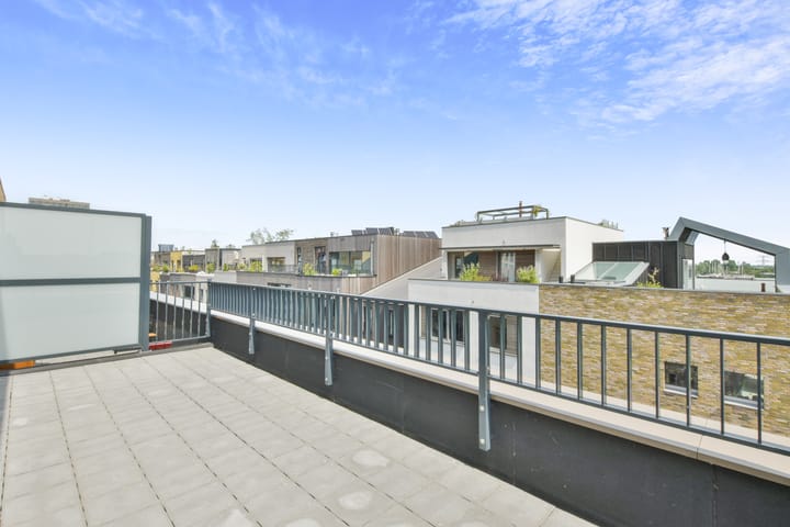 Photo 15 of John Blankensteinstraat 109-B