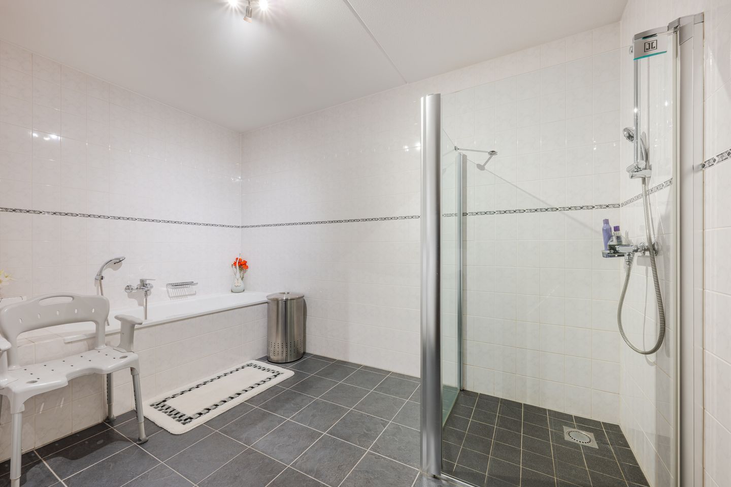 Foto 29 van Hoekwal 66